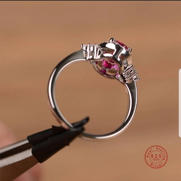 925 Sterling Silver Red CZ Ring - Picture 3 of 6